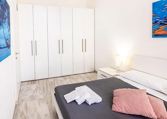 Apartament Mombello 50 - Center *