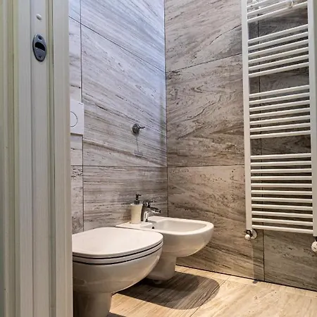 Mg Holidays - Mombello 50 *