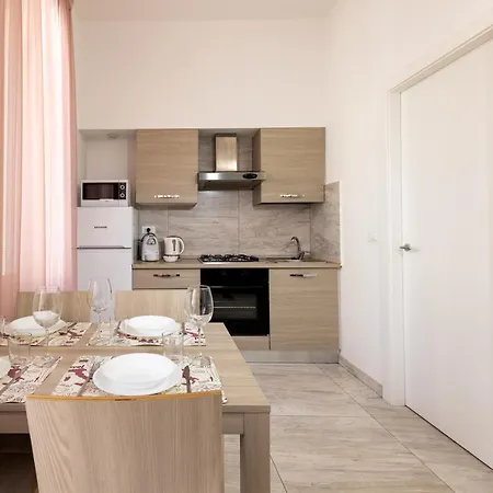 Mg Holidays - Mombello 50 *