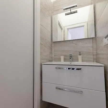 Mombello 50 - Center Lejlighed Sanremo