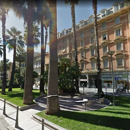 Mg Holidays - Mombello 50 *