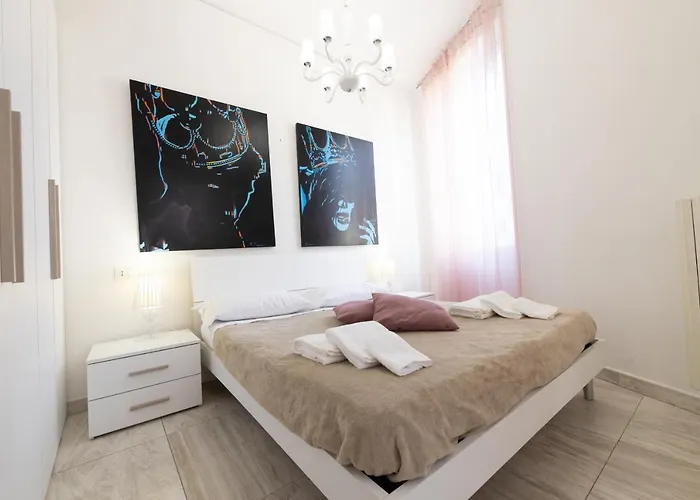 Mombello 50 - Center דירה *